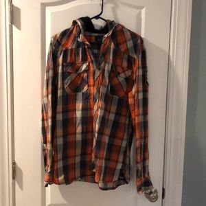 Buffalo men’s plaid flannel w/ hood